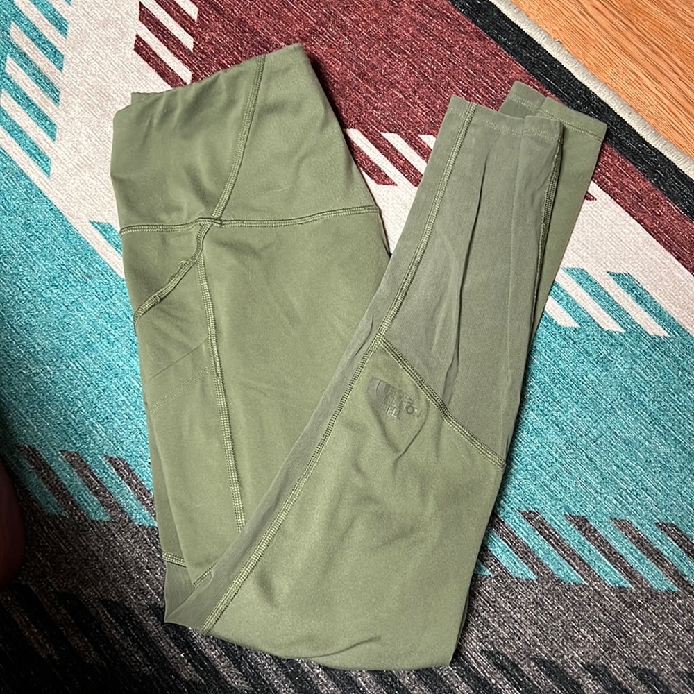 North Face leggings Medium